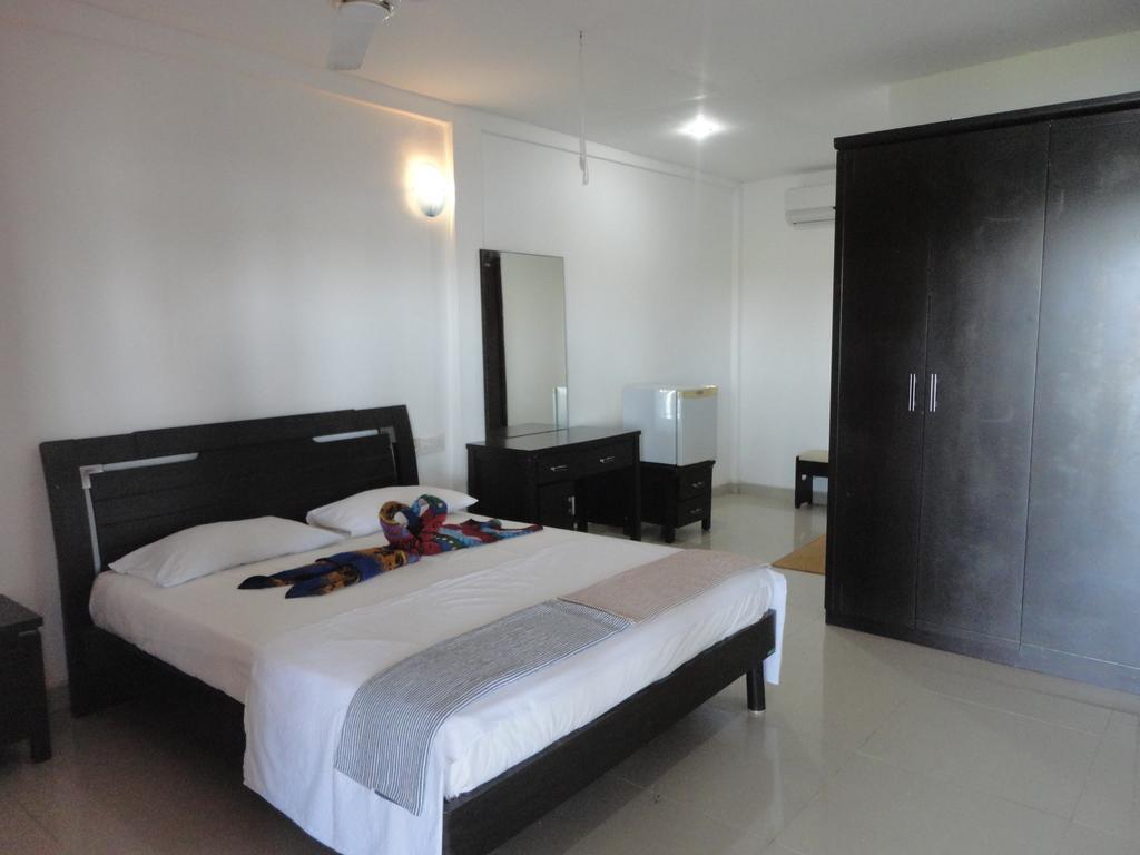 Yoho Hotel Arugambay Beach Inn 아루감 베이 객실 사진