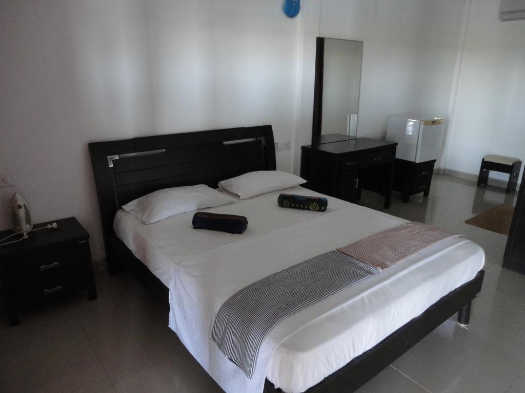 Yoho Hotel Arugambay Beach Inn 아루감 베이 객실 사진