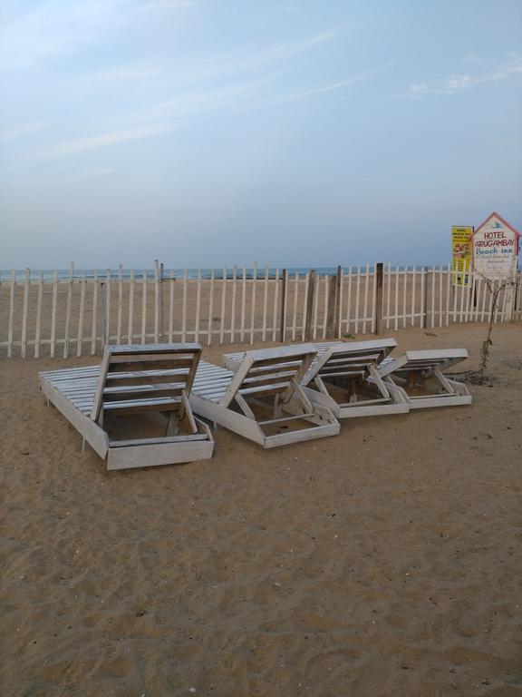 Yoho Hotel Arugambay Beach Inn 아루감 베이 외부 사진